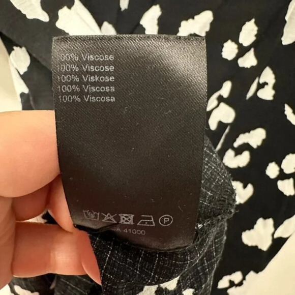 Just Female Amanda Tee Pattern Blouse Black White Women's Large - Picture 10 of 11